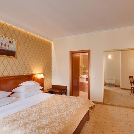 Hotel Opera Plaza Cluj-Napoca Extérieur photo
