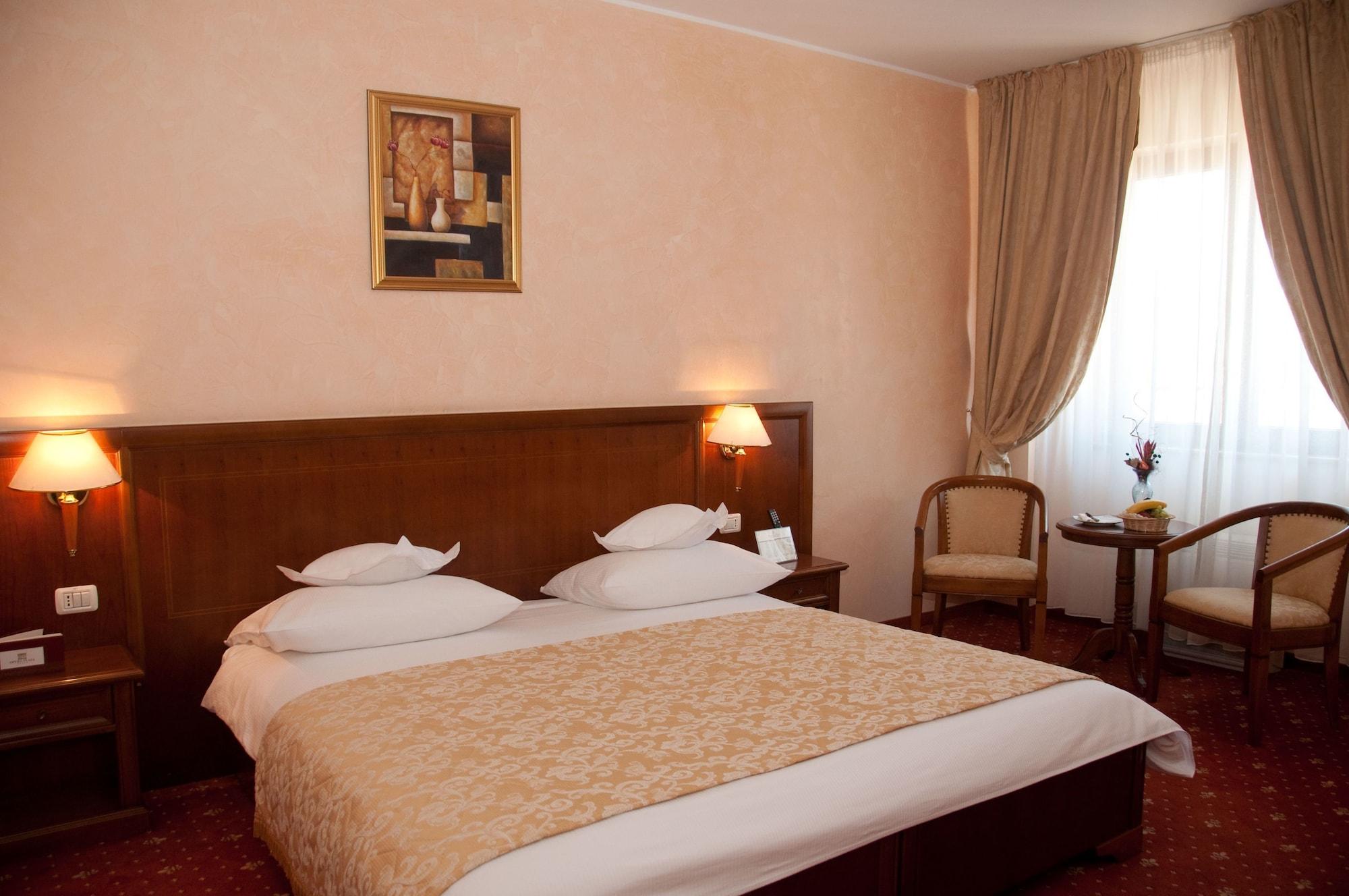 Hotel Opera Plaza Cluj-Napoca Extérieur photo