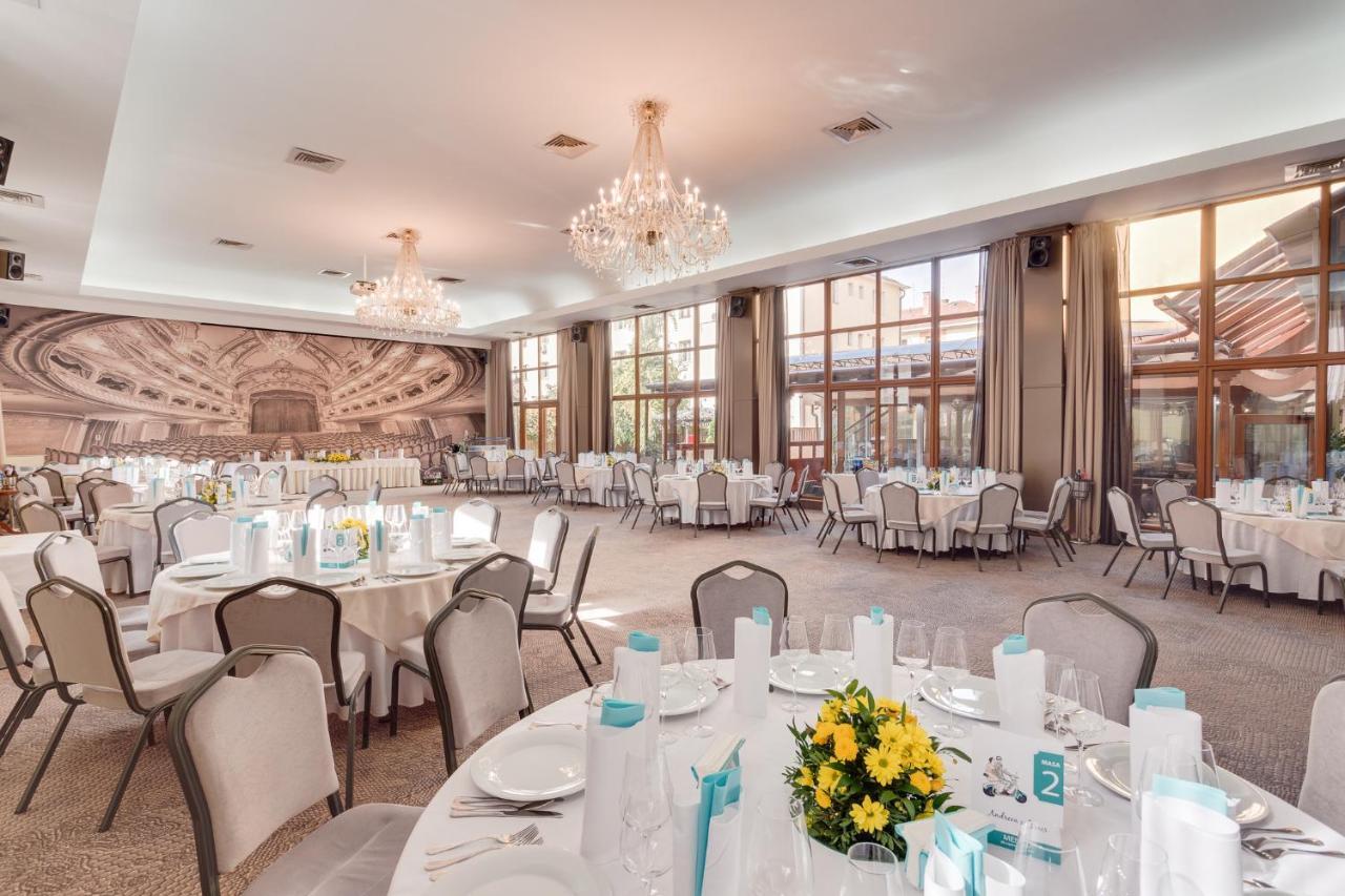 Hotel Opera Plaza Cluj-Napoca Extérieur photo