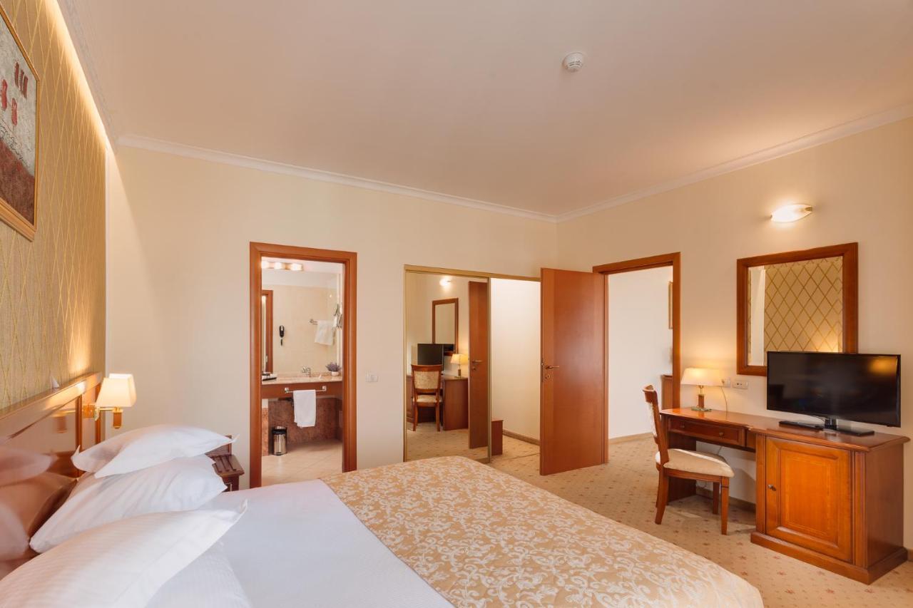 Hotel Opera Plaza Cluj-Napoca Extérieur photo