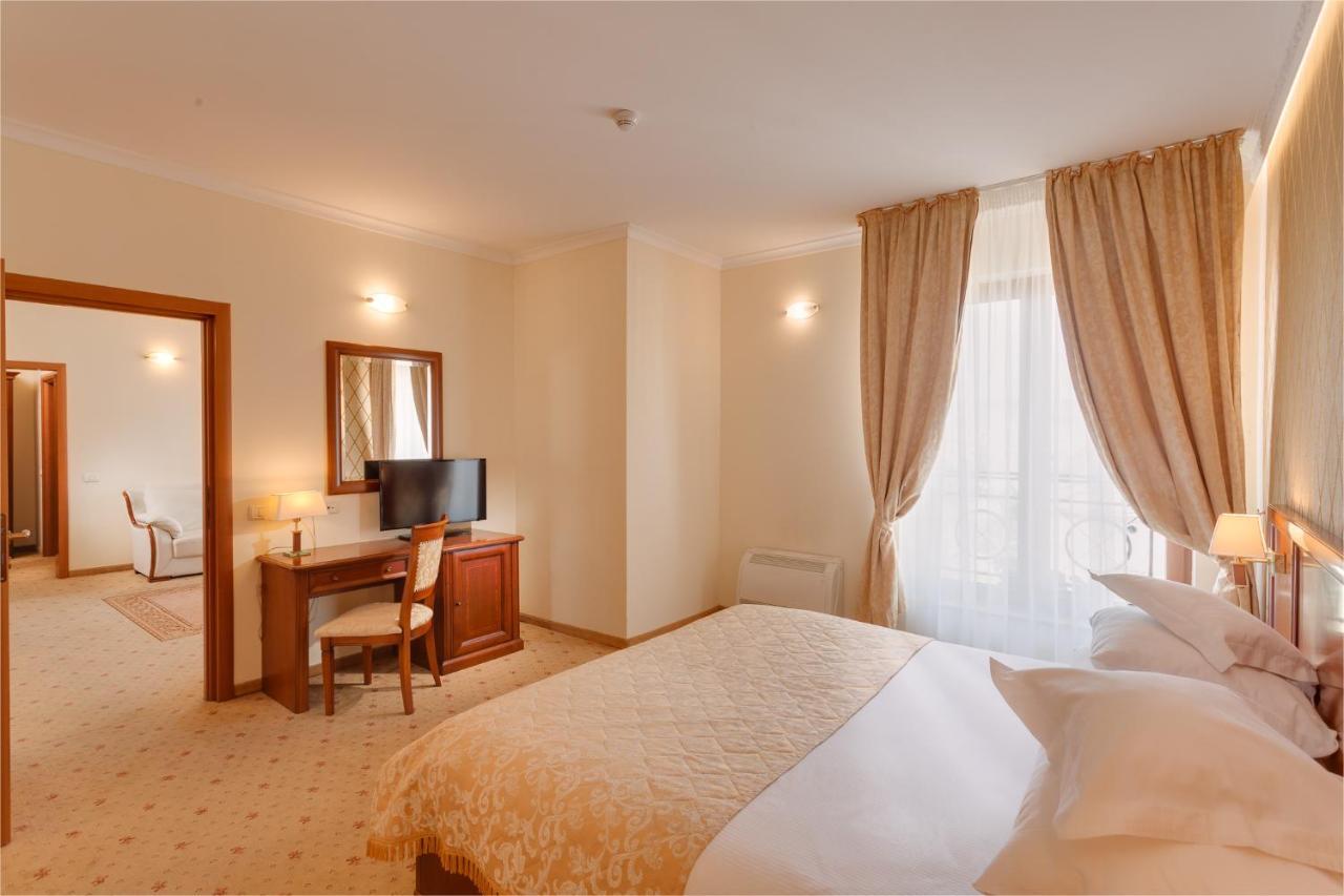 Hotel Opera Plaza Cluj-Napoca Extérieur photo
