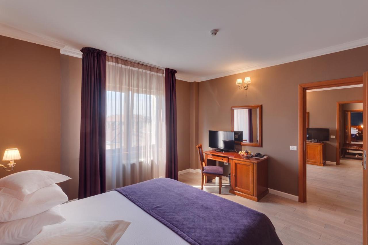 Hotel Opera Plaza Cluj-Napoca Extérieur photo