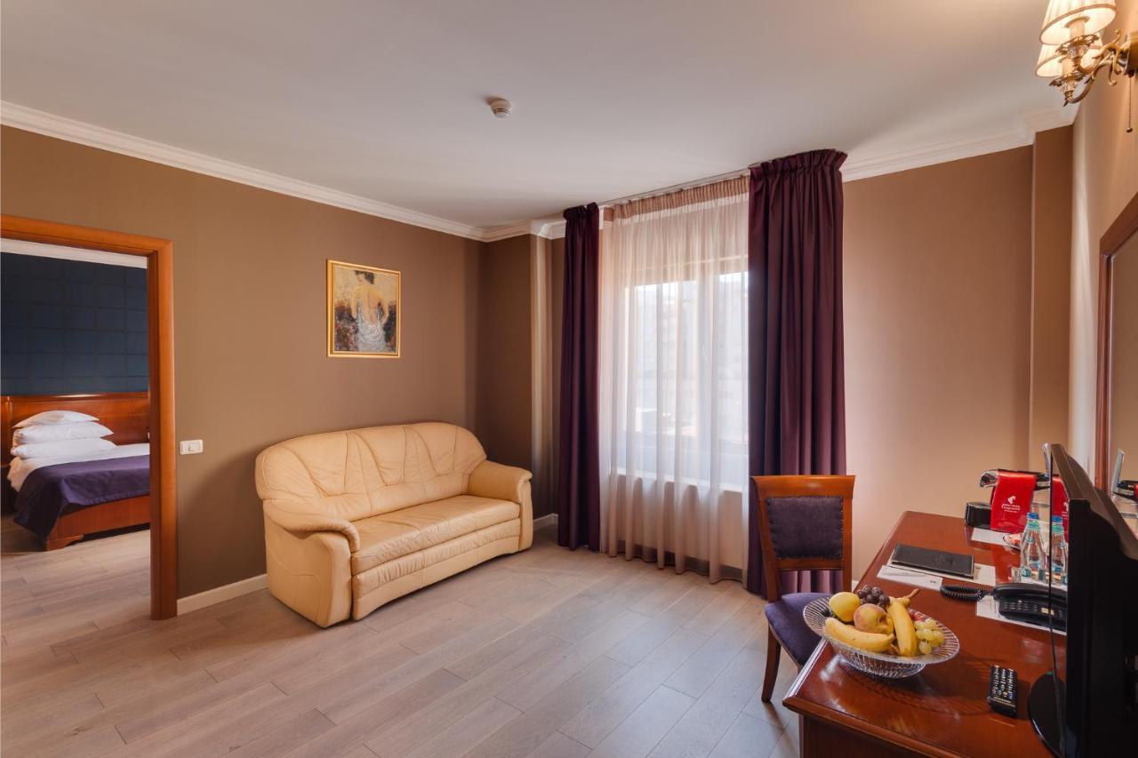 Hotel Opera Plaza Cluj-Napoca Extérieur photo