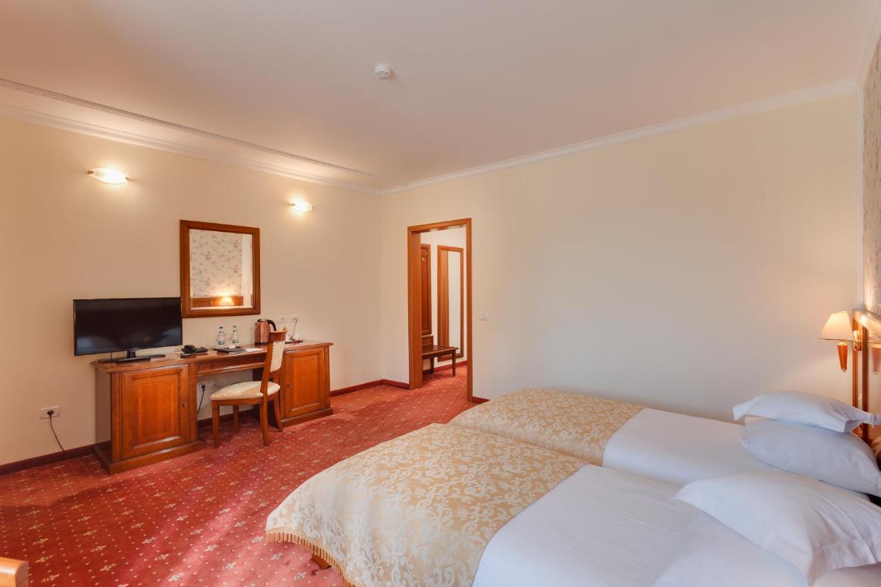 Hotel Opera Plaza Cluj-Napoca Extérieur photo