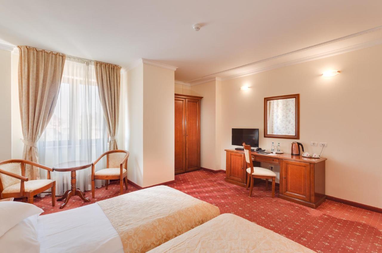 Hotel Opera Plaza Cluj-Napoca Extérieur photo