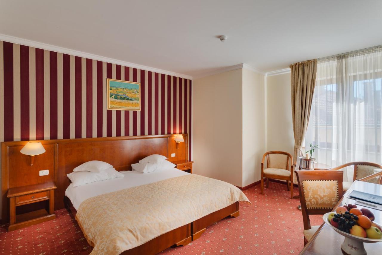 Hotel Opera Plaza Cluj-Napoca Extérieur photo