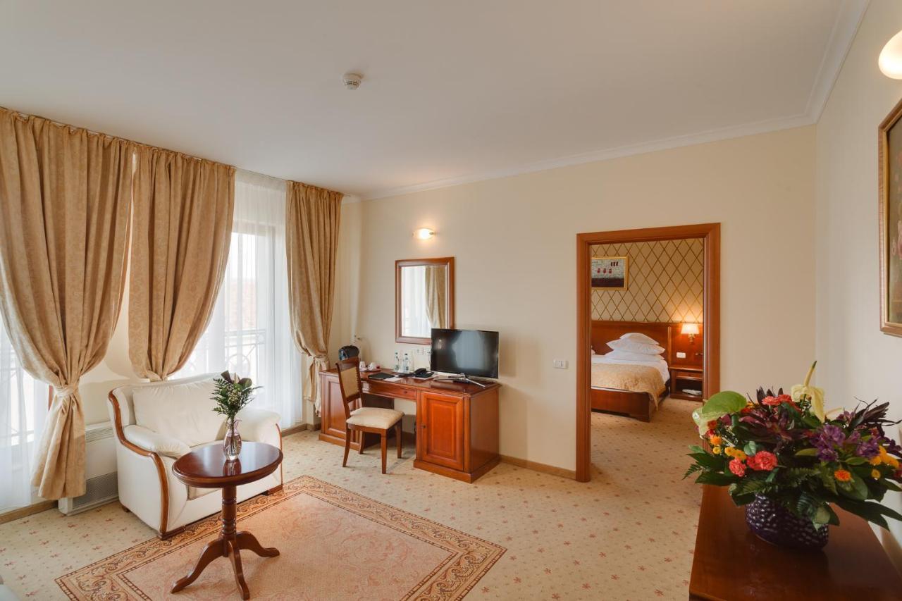Hotel Opera Plaza Cluj-Napoca Extérieur photo