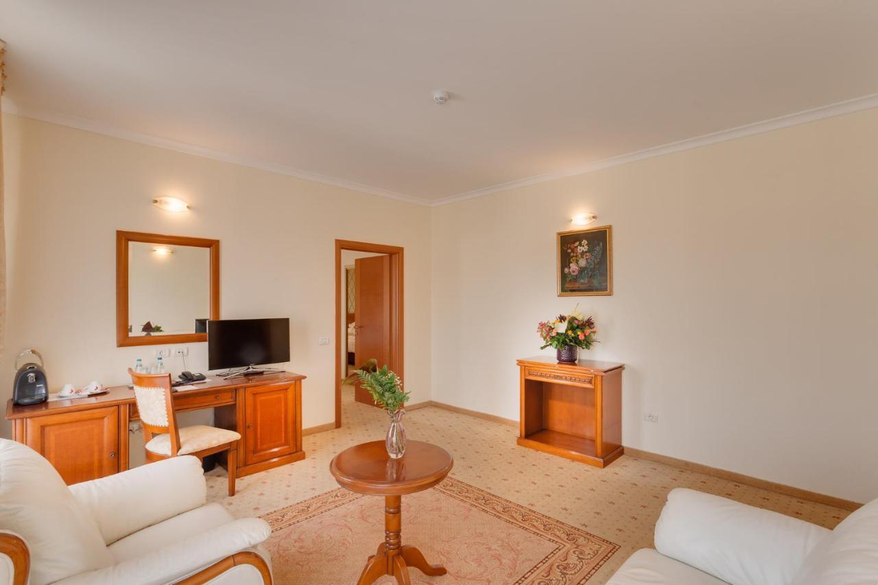 Hotel Opera Plaza Cluj-Napoca Extérieur photo