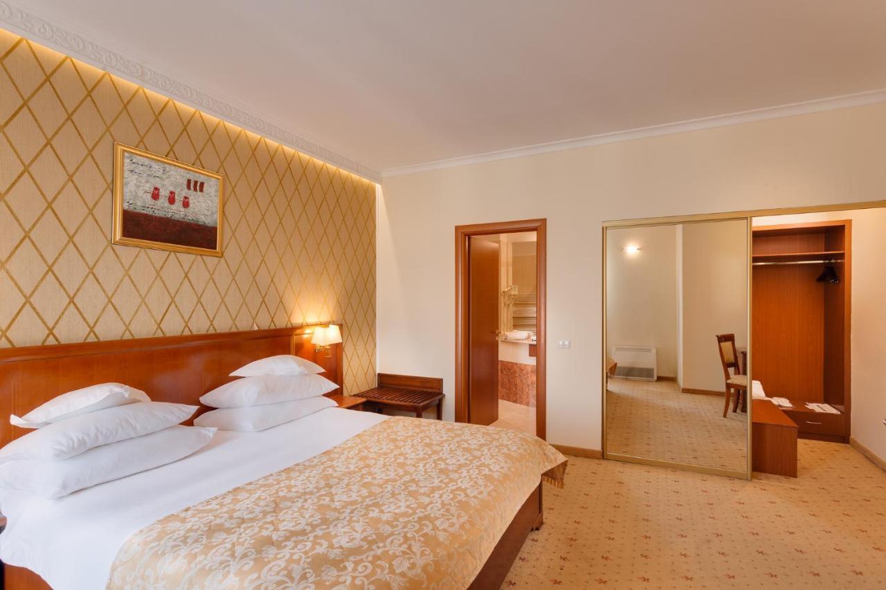 Hotel Opera Plaza Cluj-Napoca Extérieur photo